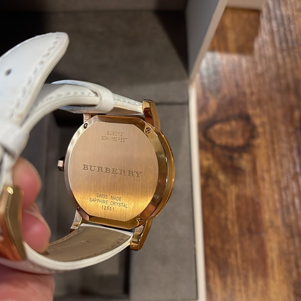 Burberry white gold watch - Picture 8 of 10
